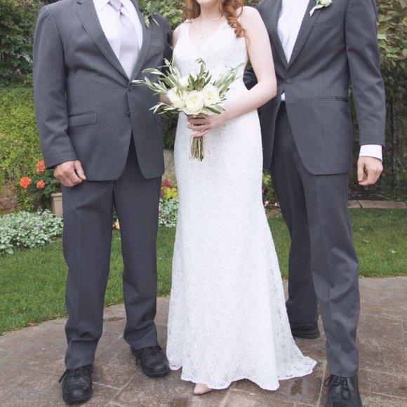 Wedding Dress - Picture 2 of 15